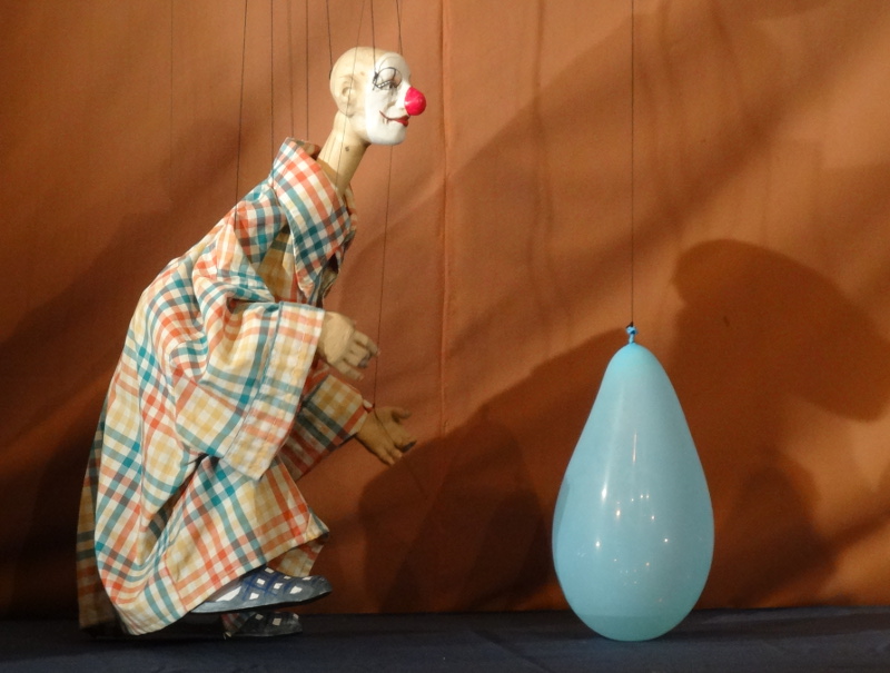 August Theater 3108 pierot