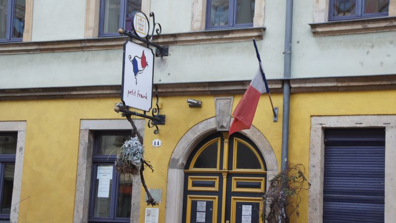 Das Petit Frank auf der Bürgerstraße feiert 15 Jahre Jubiläum