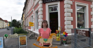 Der "Zauberbaum" - seit zwei Jahren führt Kathrin Dostlebe das Spielzeuggeschäft Zauberbaum Kathrin Dostlebe