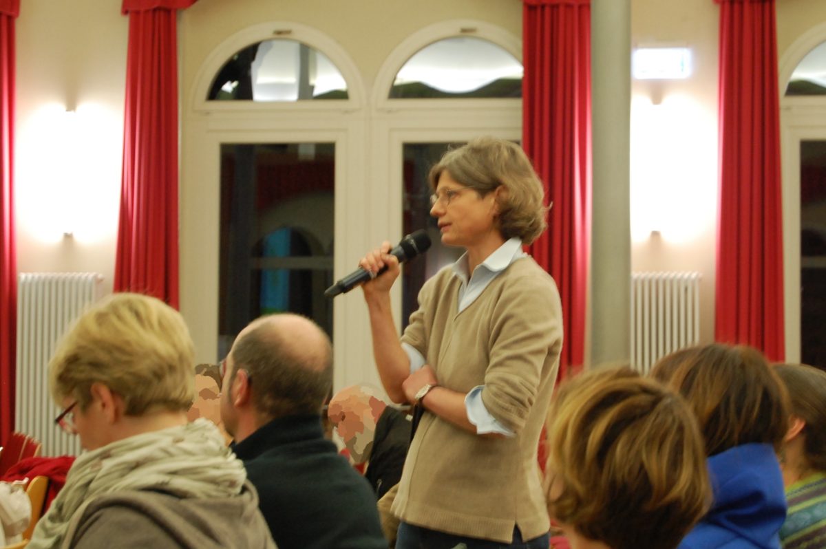 Anja Osiander spricht im Goldenen Lamm, Bürgereteiligungsverfahren Hufewiesen, 15. Novembwe 2019