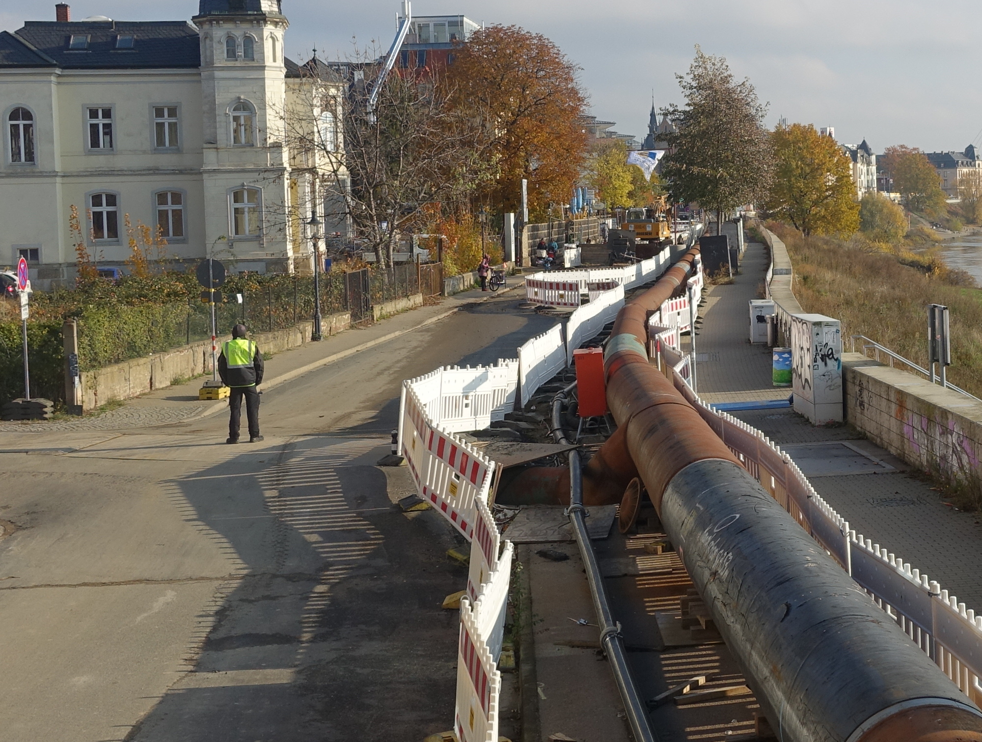 Stadtentwässerung Kötzschenbroder Straße Sicherheitsposten