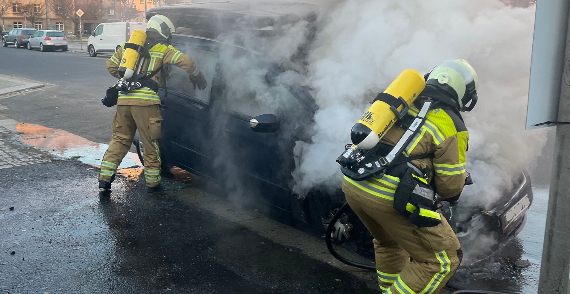 Ford brennt in der Erfurter Straße