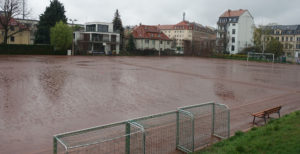 Rotation Hartplatz Regen