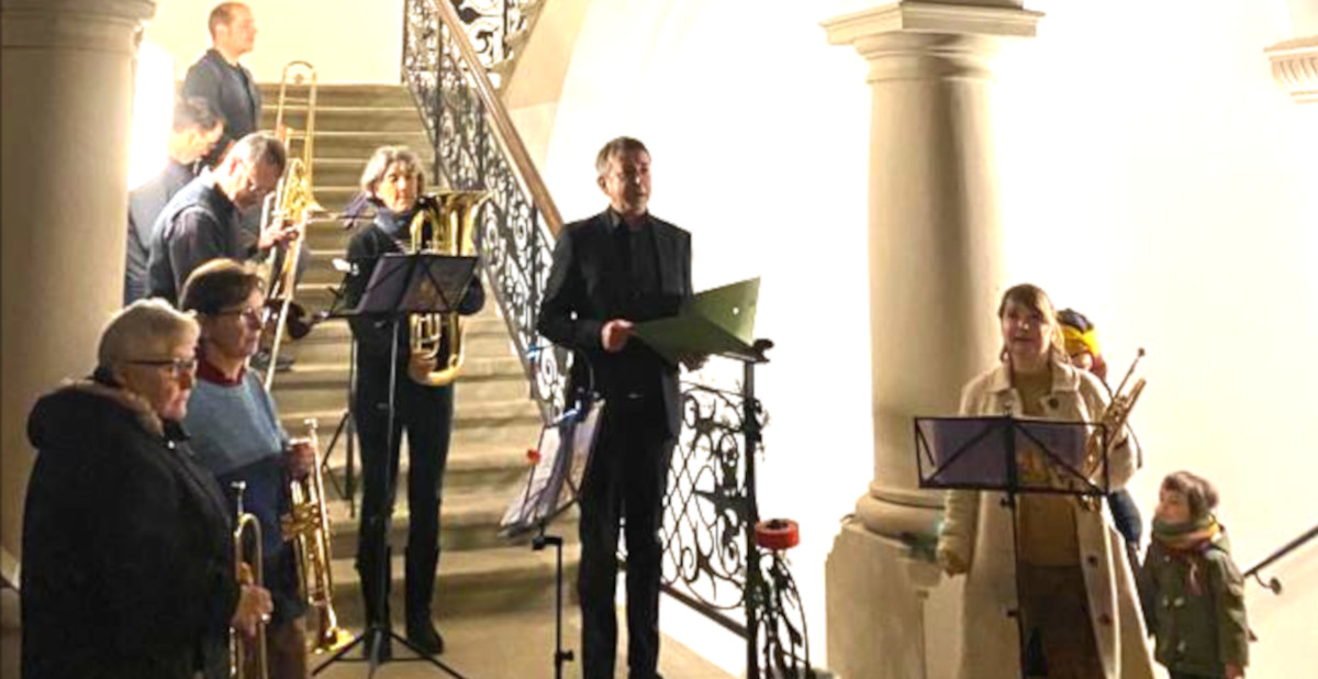 Thomas Grundmann und der Posaunenchor der Herrnhuter Brüdergemeine. Foto: A. Jentsch