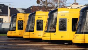 Straßenbahnen der Dresdner Verkehrsbetriebe im Betriebshof Trachenberge. Foto: J. Frintert