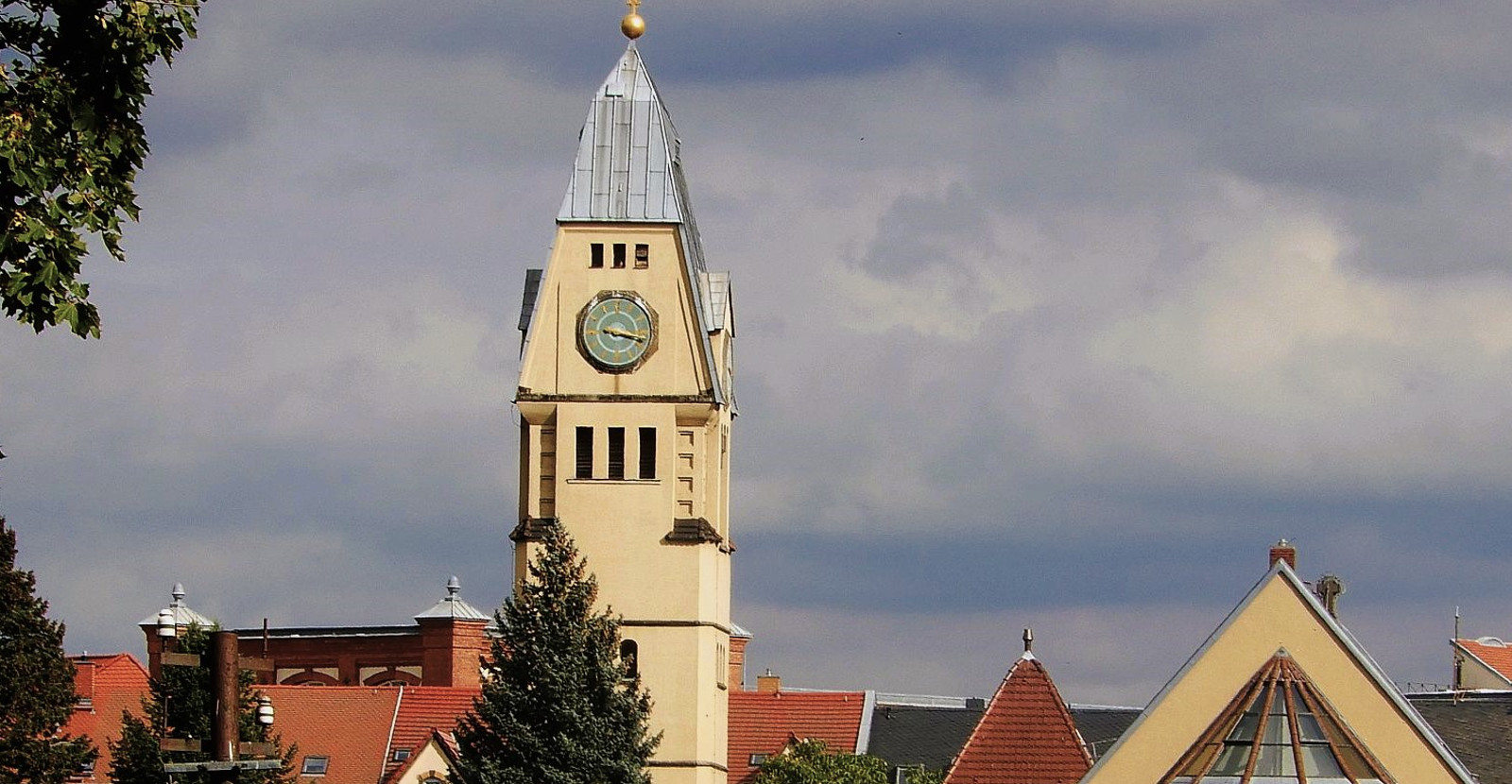St. Josef-Kirche in der Rehefelder Straße, 2019. Foto: K, Brendler