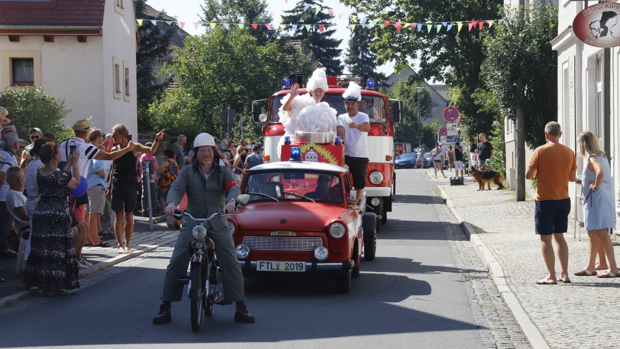 Gehört zu Übigau wie die Elbe: die Feuerwehr