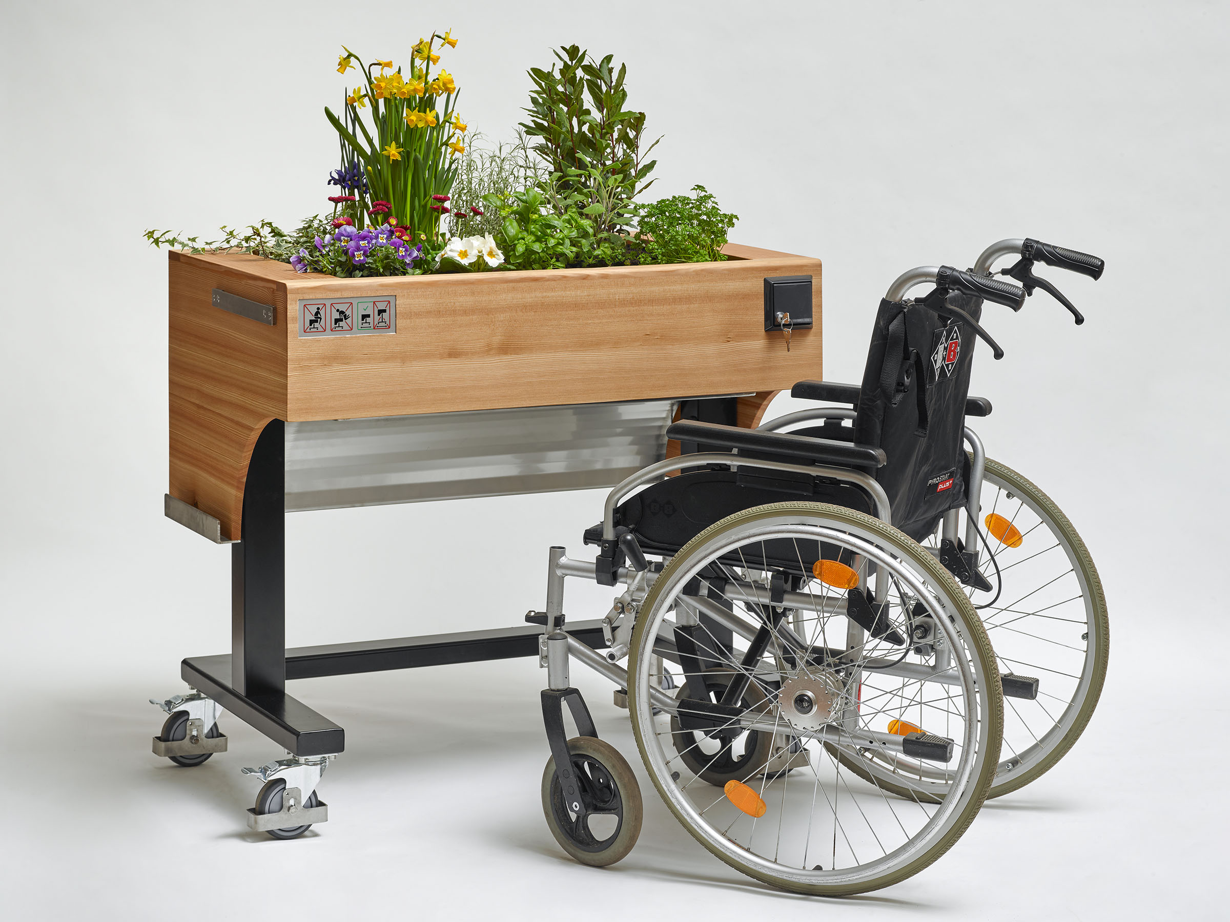 "Frida" ist höhenverstellbar und kann gerollt werden. Foto: Lothar Sprenger