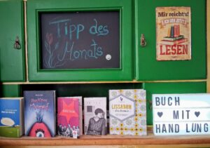 Rhau's Buchtipps Grünes Büffet gibt farbliche Inspiration für Stilwahl im Laden.