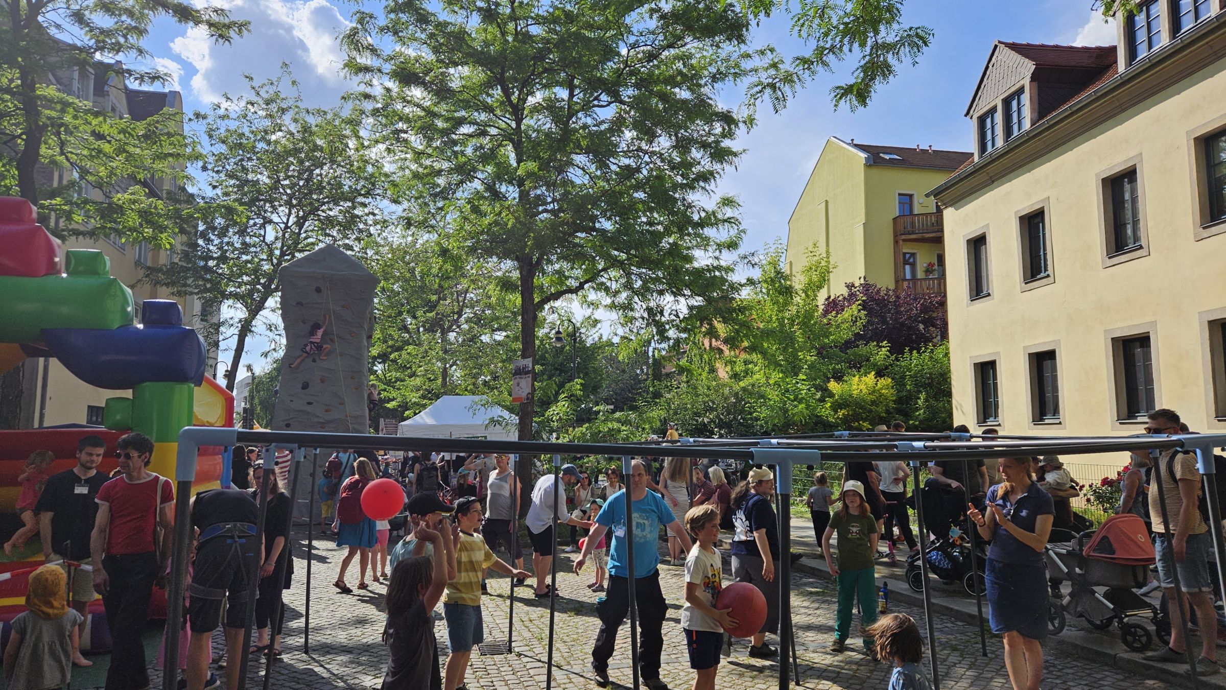 Das reinste Kinderparadies: Die Konkordienstraße - Foto: J. Frintert