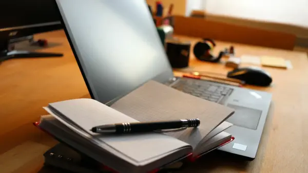 Längst Teil des Alltags: Digitale Dienstleistungen - Foto: J. Frintert