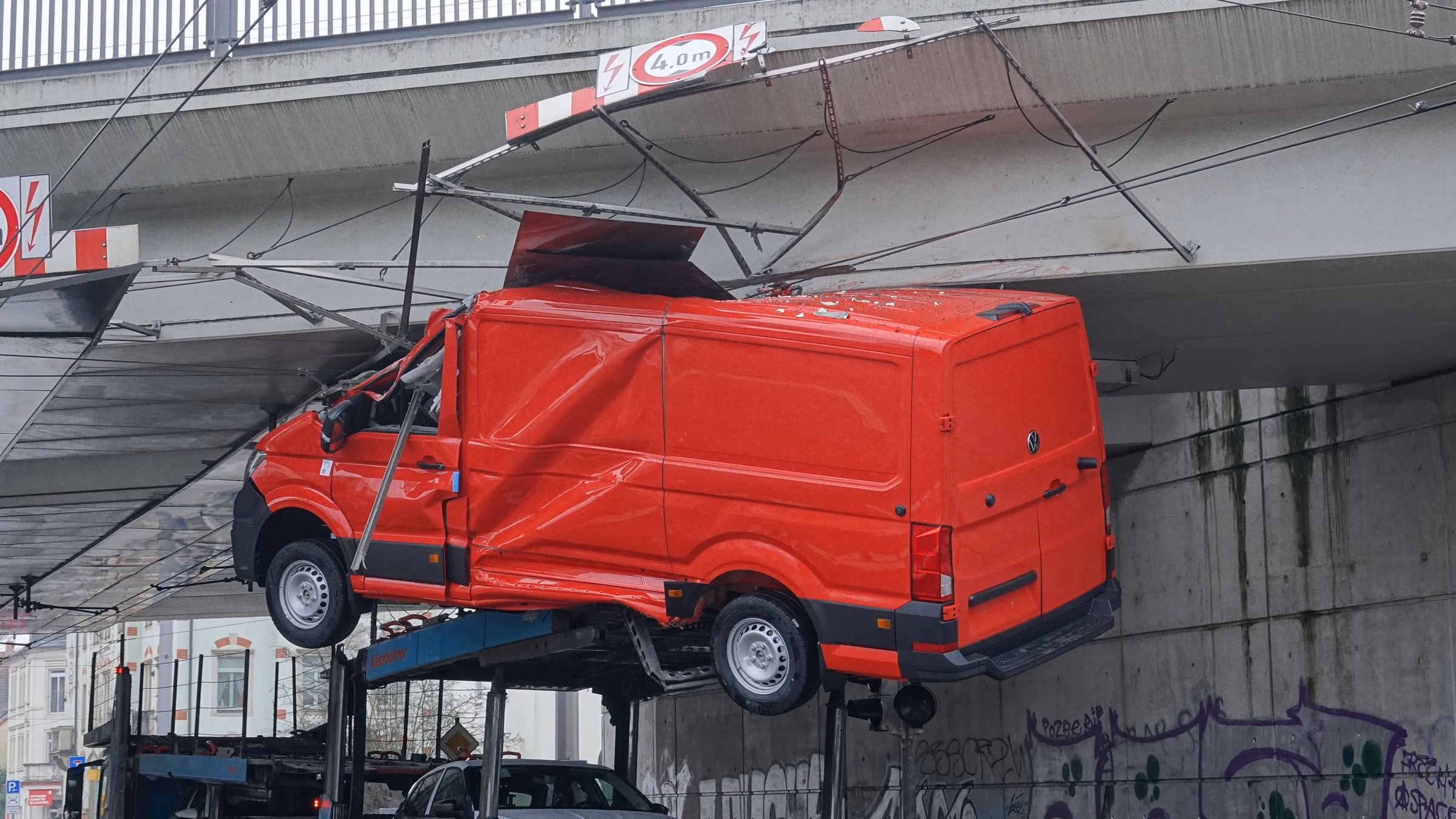 Verkehrsunfall in Dresden-Trachau - Foto: Roland Halkasch