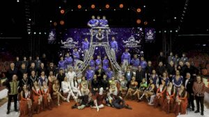 Besucherrekord beim 28. Dresdner Weihnachts-Circus Das Team vom Weihnachts-Circus - Foto: PR/Andre Braun