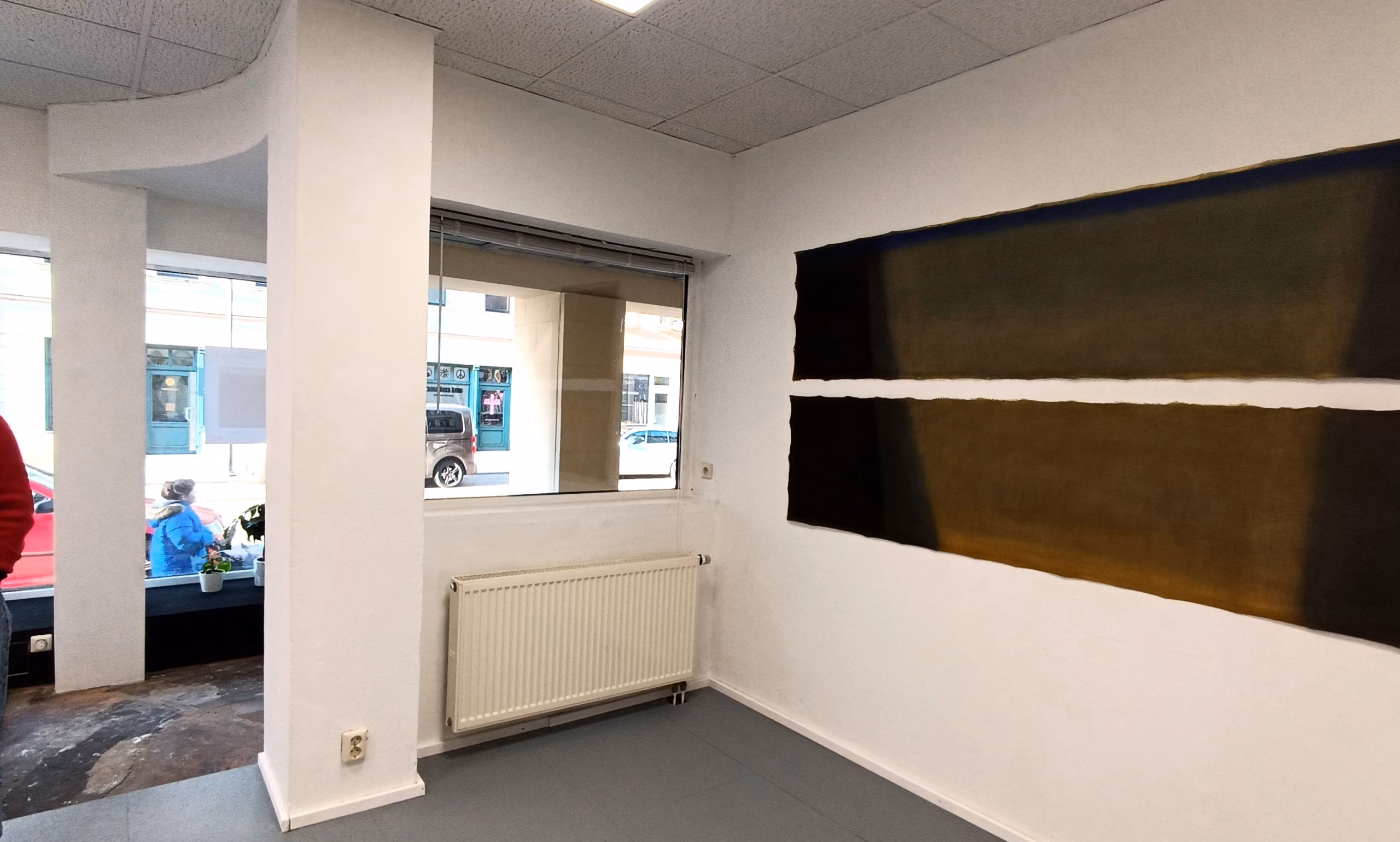 Hermann wird vorrangig Werke junger Künstler ausstellen. Dabei setzt er auf Vernetzung mit Studenten der Dresdner "Hochschule für Bildende Künste" (HfBK).