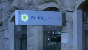 Einsatz am S-Bahn-Haltepunkt Trachau Meldung der Bundespolizei - Symbolbild: F. Varga
