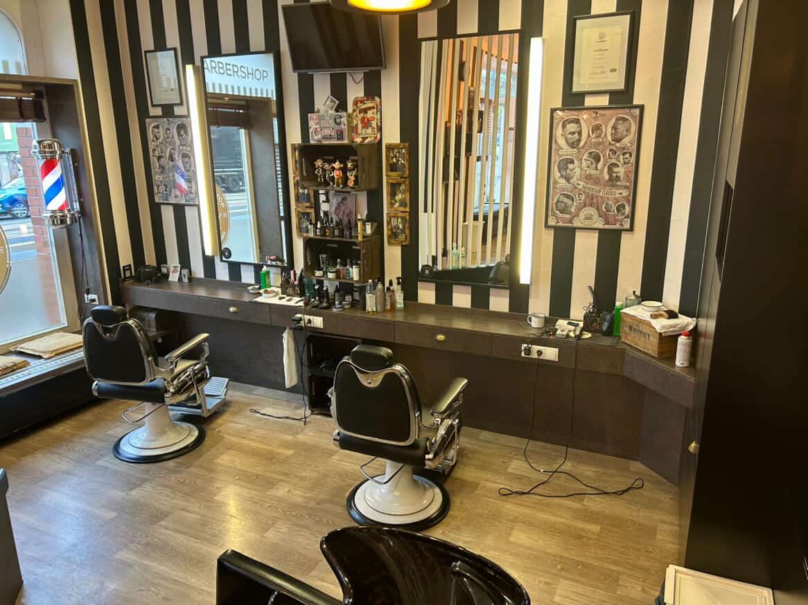 Dieses Jahr feiert der Salon zehnjähriges Bestehen. "Hier bringen wir innengestalterisch wieder Farbe rein", so Schulz.