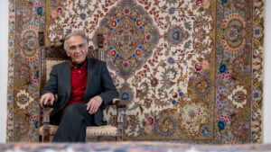 Ausverkauf im "Orientteppichhaus Sachsen" Seit 2008 führte Ahmed Assadnazari das "Orientteppichhaus Sachsen" an der Oschatzer Straße. Aus Altersgründen beginnt er nun den Ausverkauf. Foto: Werbeagentur Haas Dresden