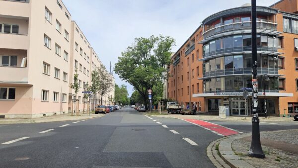 Zebrastreifen an der Rehefelder Straße kommt später. Foto: J. Frintert
